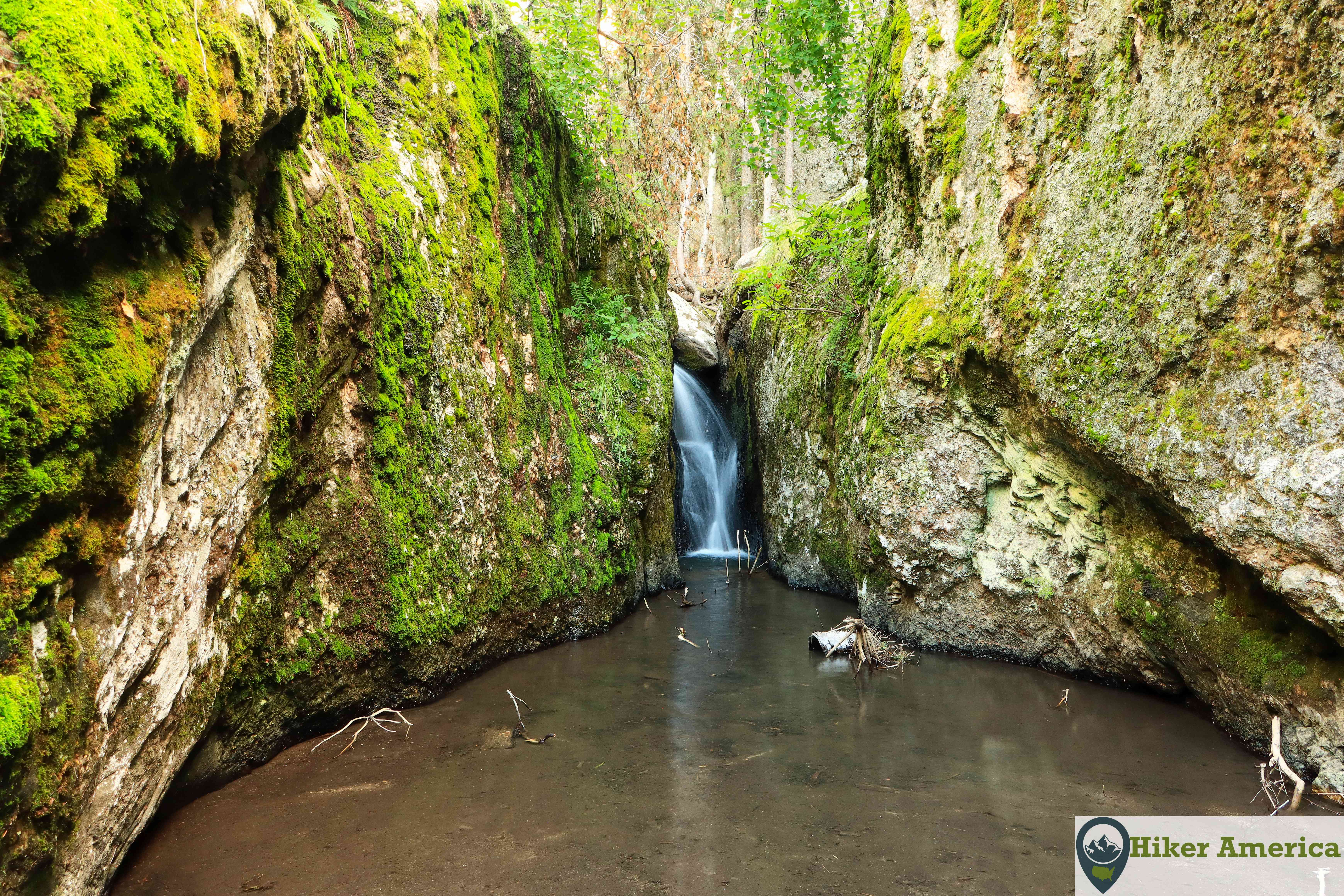 A small falls on the Sunday Gulch Trail.